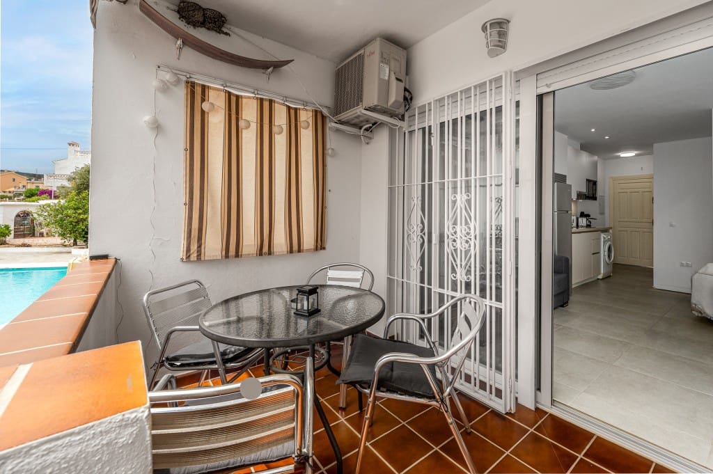 1 soveværelse Lejlighed til salg i Nerja med swimmingpool - € 196.000 (Ref: 9057418)