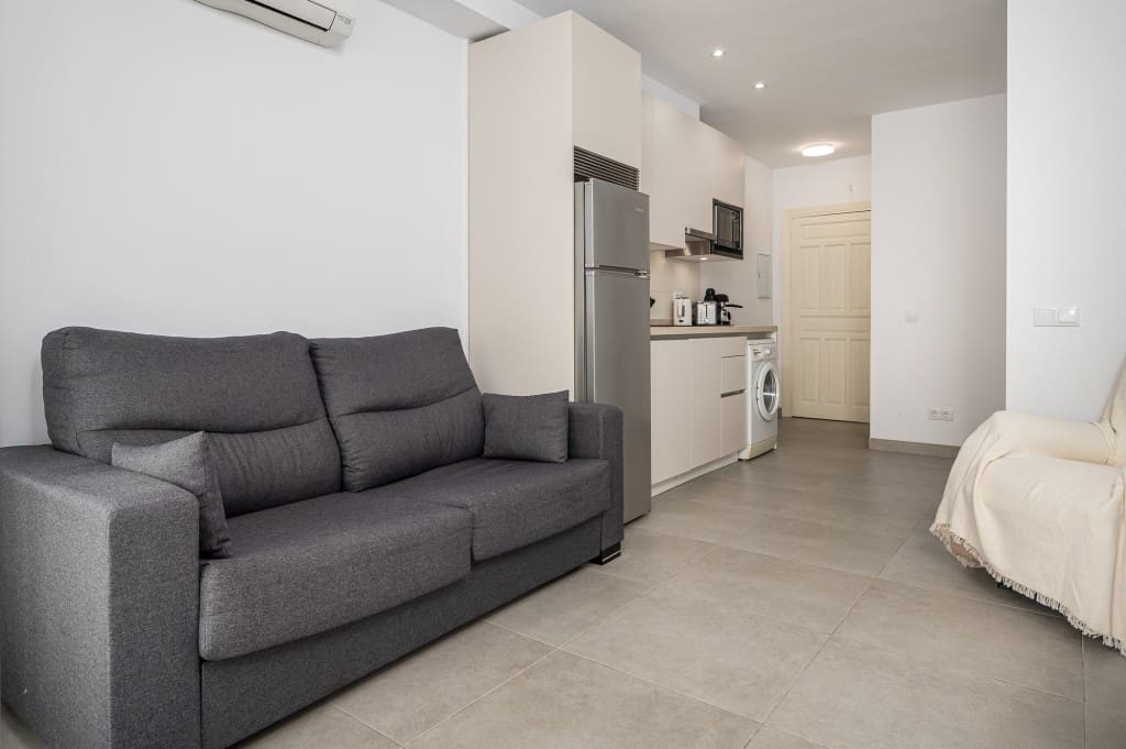 1 soveværelse Lejlighed til salg i Nerja med swimmingpool - € 196.000 (Ref: 9057418)