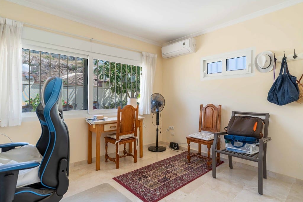 5 sypialnia Willa na sprzedaż w La Capellania z basenem garażem - 1 890 000 € (Ref: 9068705)