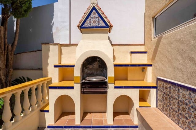 5 sypialnia Willa na sprzedaż w La Capellania, Benalmádena z basenem garażem - 1 890 000 € (Ref: 9068705)