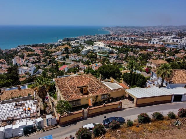 5 sypialnia Willa na sprzedaż w La Capellania, Benalmádena z basenem garażem - 1 890 000 € (Ref: 9068705)