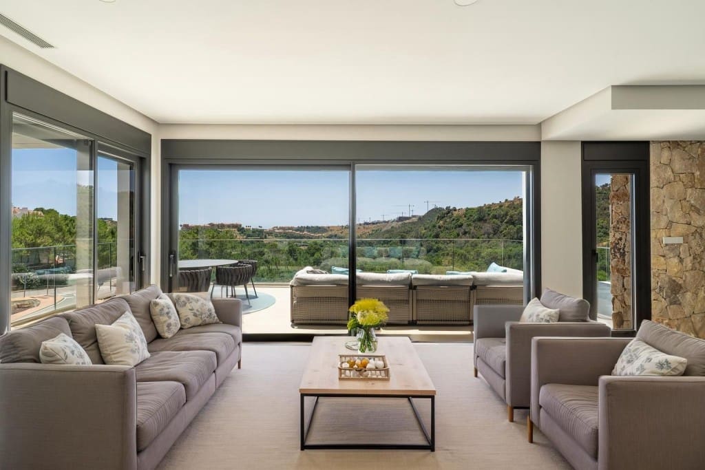 3 soveværelse Penthouse til salg i New Golden Mile med swimmingpool garage - € 675.000 (Ref: 9068706)