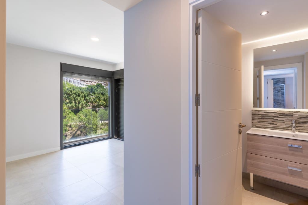 3 soveværelse Penthouse til salg i New Golden Mile med swimmingpool garage - € 675.000 (Ref: 9068706)