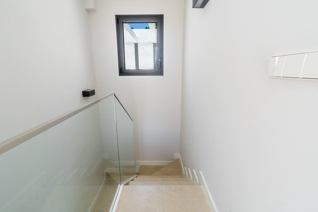 3 soveværelse Penthouse til salg i New Golden Mile med swimmingpool garage - € 675.000 (Ref: 9068706)