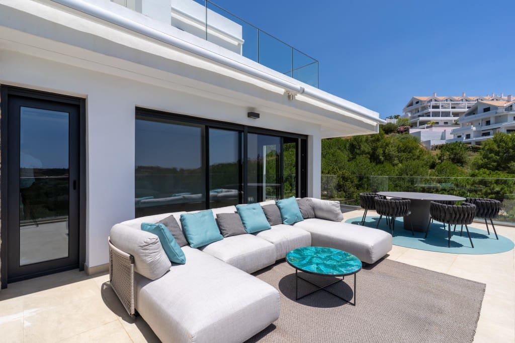 3 soveværelse Penthouse til salg i New Golden Mile med swimmingpool garage - € 675.000 (Ref: 9068706)