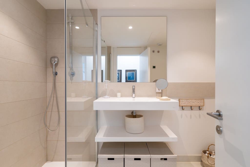 2 makuuhuone Huoneisto myytävänä paikassa Fuengirola mukana uima-altaan 
autotalli - 699 000 € (Ref: 9068708)