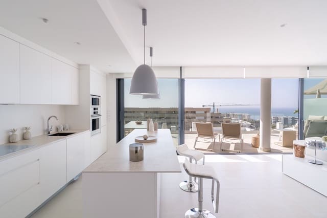 2 makuuhuone Huoneisto myytävänä paikassa Fuengirola mukana uima-altaan 
autotalli - 699 000 € (Ref: 9068708)