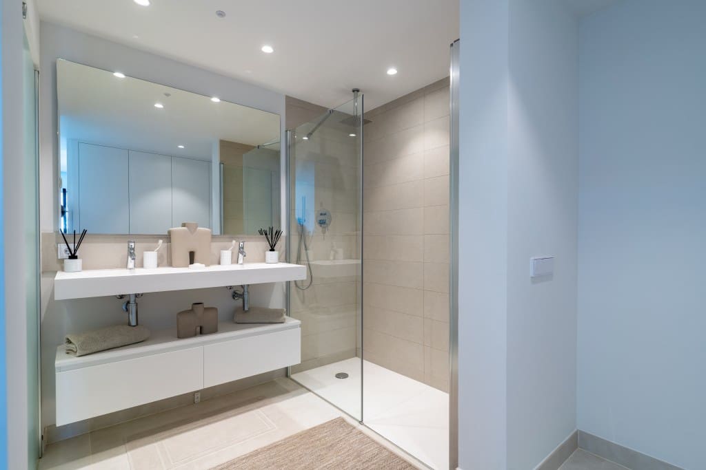 2 makuuhuone Huoneisto myytävänä paikassa Fuengirola mukana uima-altaan 
autotalli - 699 000 € (Ref: 9068708)