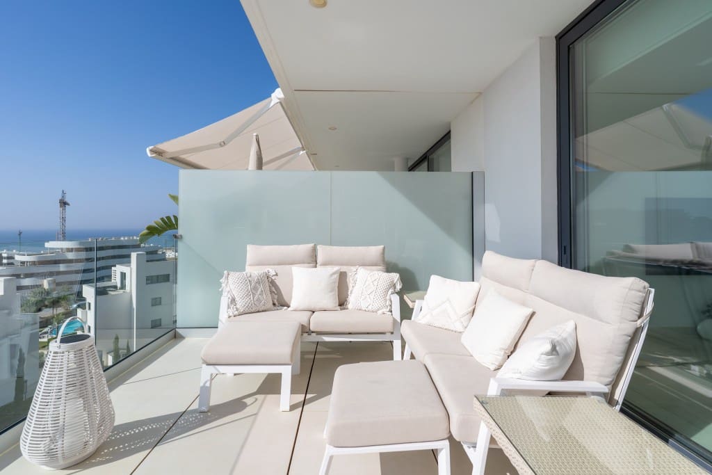 2 makuuhuone Huoneisto myytävänä paikassa Fuengirola mukana uima-altaan 
autotalli - 699 000 € (Ref: 9068708)