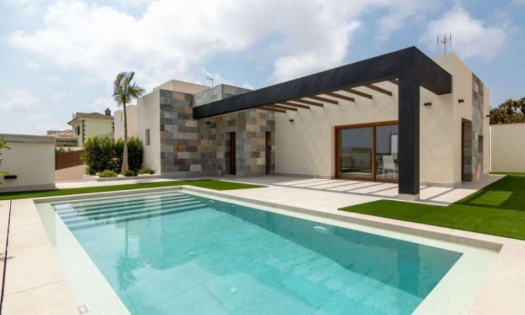 3 bedroom Villa for sale in Los Altos with pool garage - € 750,000 (Ref: 9068716)