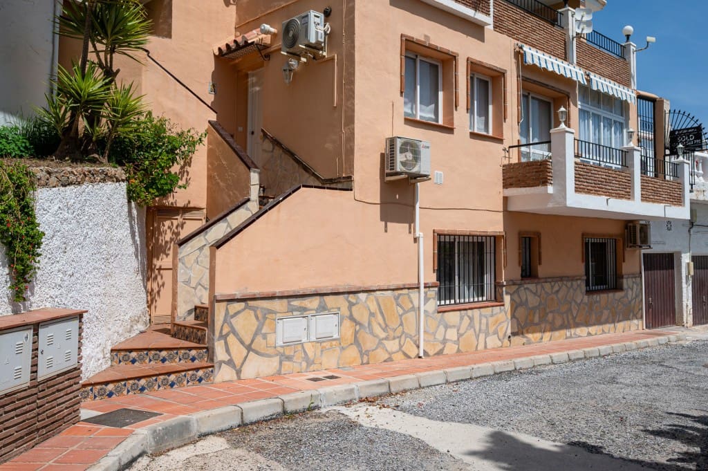 4 soverom Leilighet til salgs i Nerja med svømmebasseng - € 390 000 (Ref: 9077863)