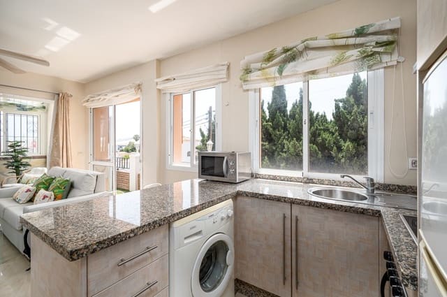 4 soverom Leilighet til salgs i Nerja med svømmebasseng - € 390 000 (Ref: 9077863)