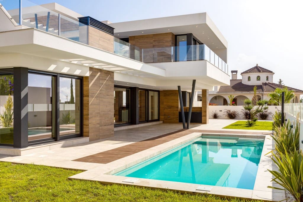 3 soverom Villa til salgs i Ciudad Quesada med svømmebasseng garasje - € 661 000 (Ref: 9085120)