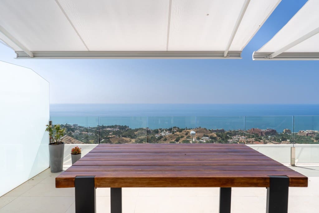 3 sypialnia Penthouse na sprzedaż w Benalmadena z basenem garażem - 1 095 000 € (Ref: 9095129)