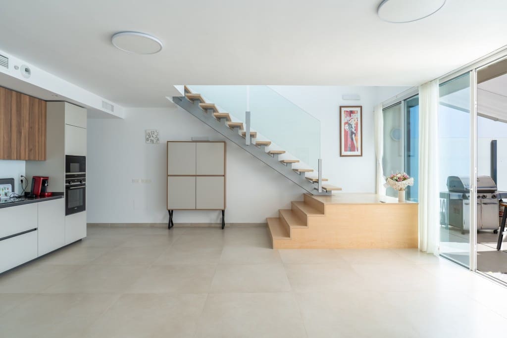 3 sypialnia Penthouse na sprzedaż w Benalmadena z basenem garażem - 1 095 000 € (Ref: 9095129)