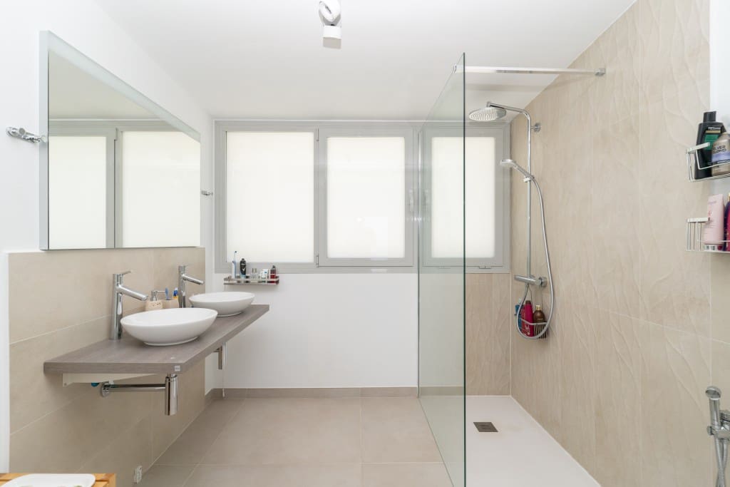 3 sypialnia Penthouse na sprzedaż w Benalmadena z basenem garażem - 1 095 000 € (Ref: 9095129)