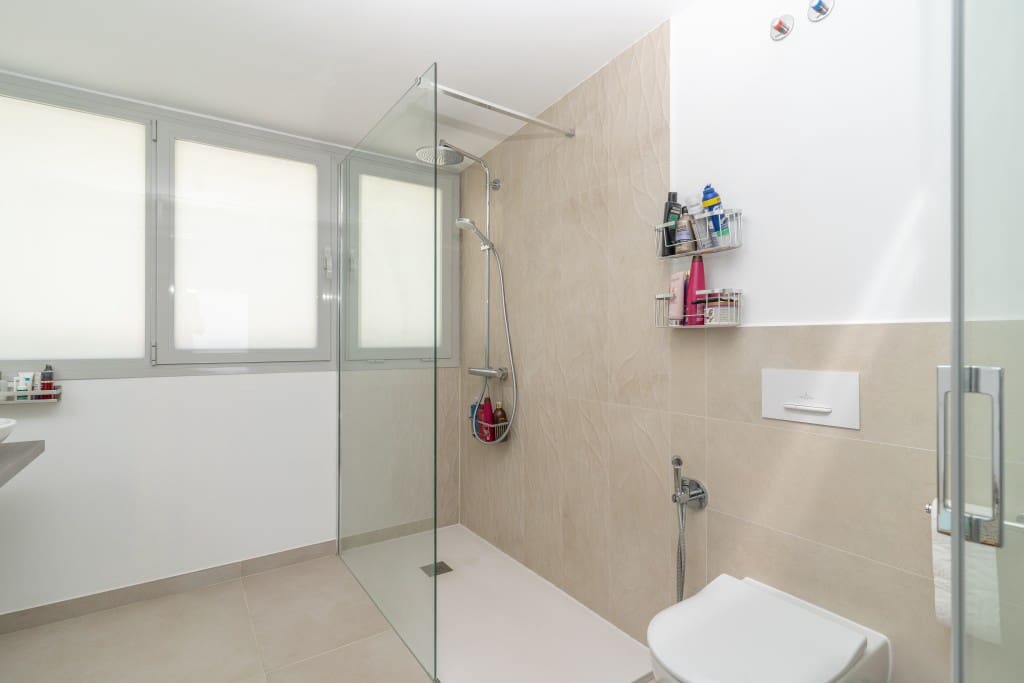 3 sypialnia Penthouse na sprzedaż w Benalmadena z basenem garażem - 1 095 000 € (Ref: 9095129)