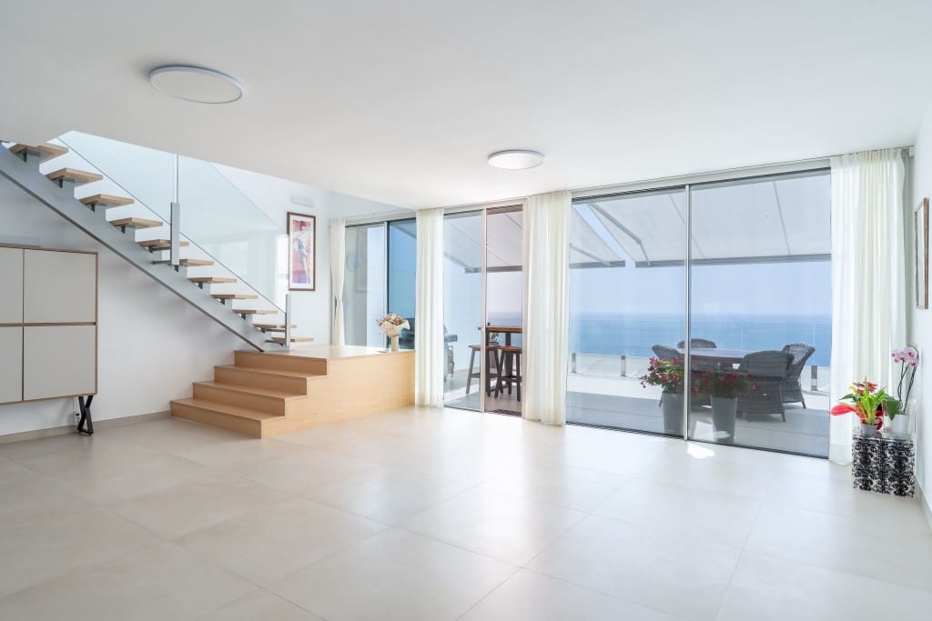 3 sypialnia Penthouse na sprzedaż w Benalmadena z basenem garażem - 1 095 000 € (Ref: 9095129)