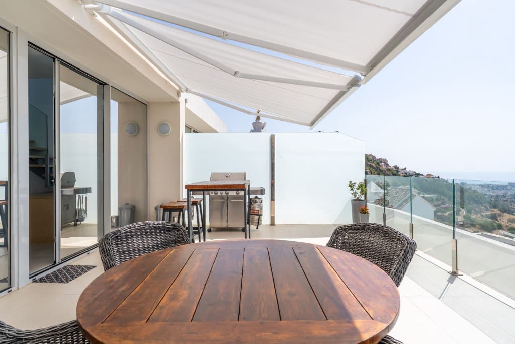 3 sypialnia Penthouse na sprzedaż w Benalmadena z basenem garażem - 1 095 000 € (Ref: 9095129)