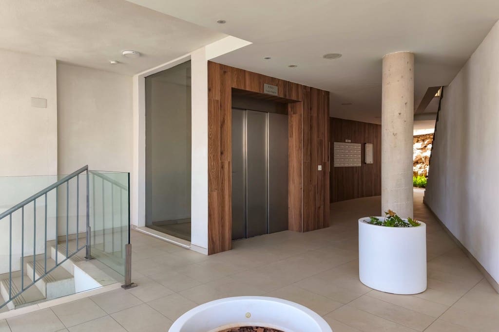 3 sypialnia Penthouse na sprzedaż w Benalmadena z basenem garażem - 1 095 000 € (Ref: 9095129)