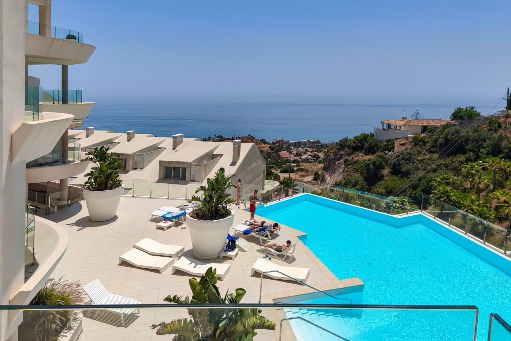 3 sypialnia Penthouse na sprzedaż w Benalmadena z basenem garażem - 1 095 000 € (Ref: 9095129)