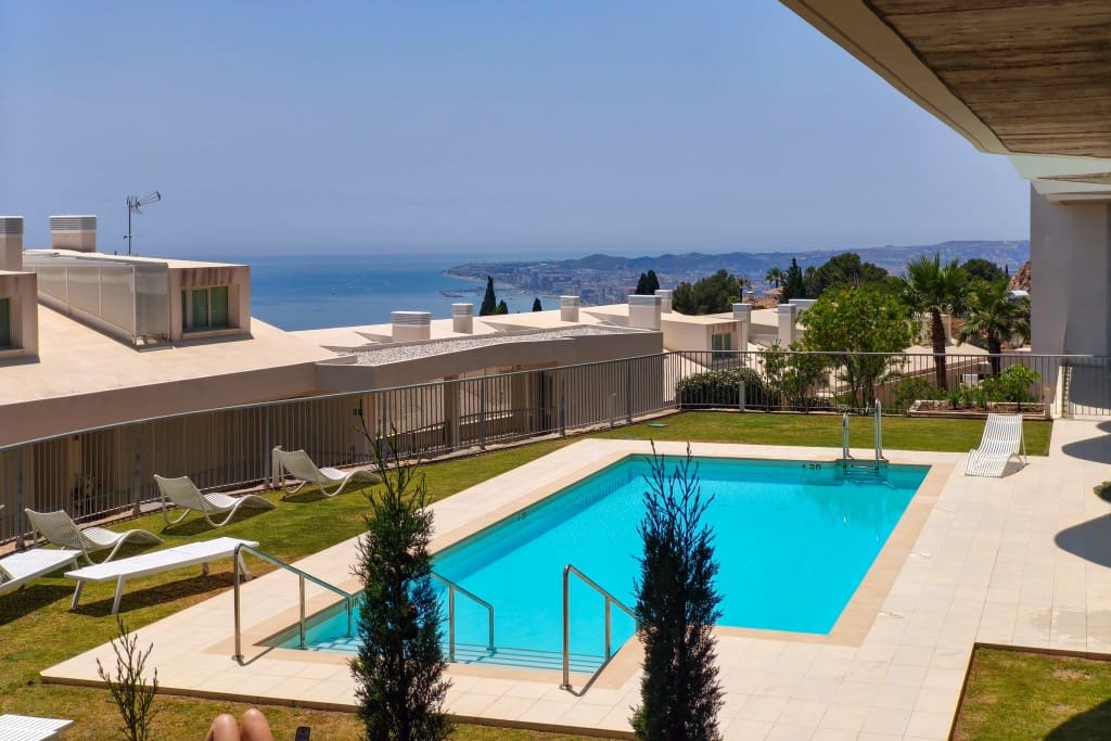 3 sypialnia Penthouse na sprzedaż w Benalmadena z basenem garażem - 1 095 000 € (Ref: 9095129)