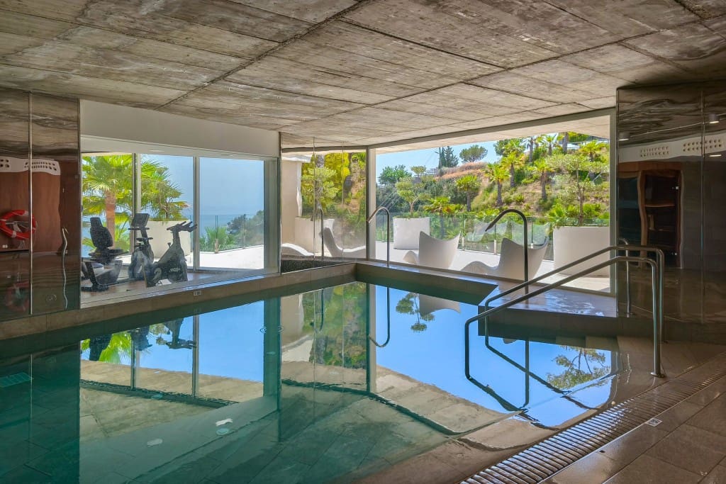 3 sypialnia Penthouse na sprzedaż w Benalmadena z basenem garażem - 1 095 000 € (Ref: 9095129)