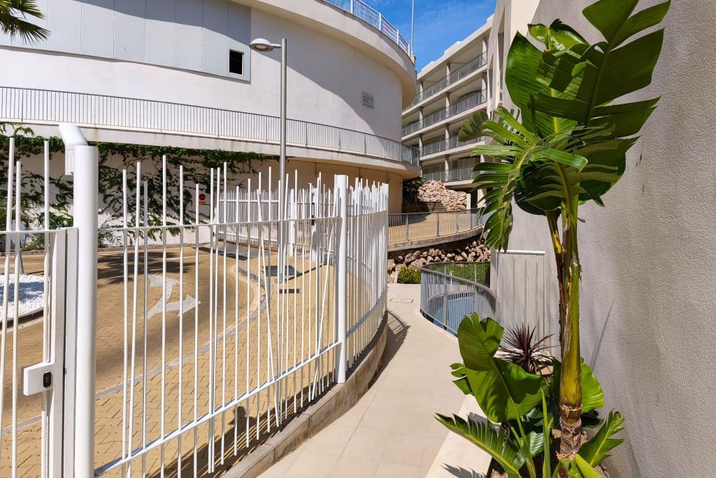 3 sypialnia Penthouse na sprzedaż w Benalmadena z basenem garażem - 1 095 000 € (Ref: 9095129)