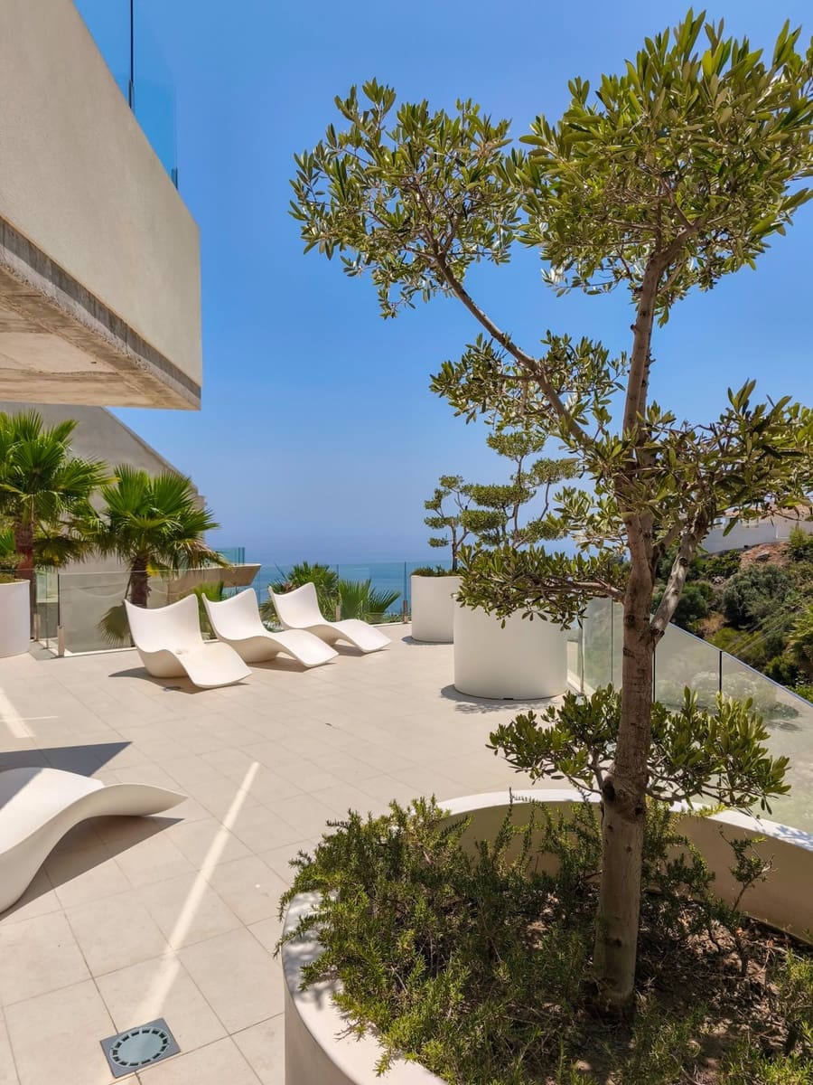 3 sypialnia Penthouse na sprzedaż w Benalmadena z basenem garażem - 1 095 000 € (Ref: 9095129)