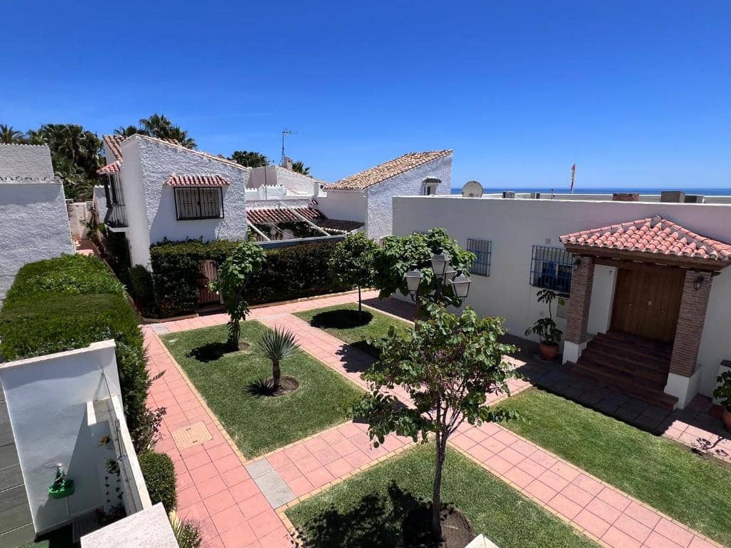 1 Zimmer Apartment zu verkaufen in Estepona - 225.000 € (Ref: 9110133)