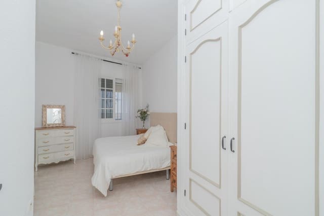 1 Zimmer Apartment zu verkaufen in Estepona - 225.000 € (Ref: 9110133)