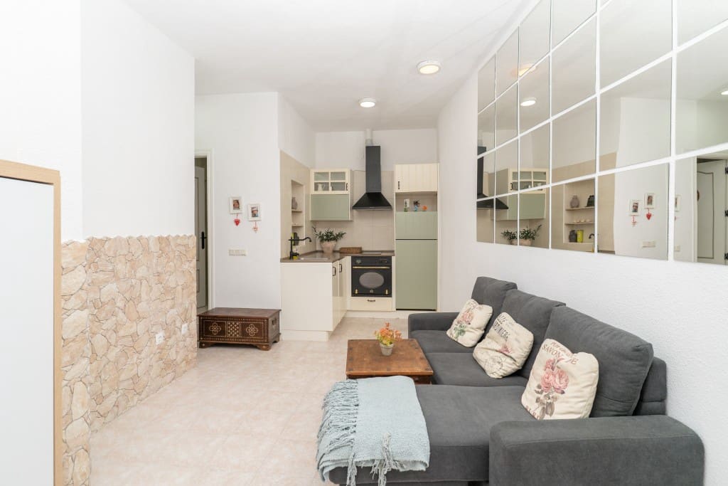 1 Zimmer Apartment zu verkaufen in Estepona - 225.000 € (Ref: 9110133)