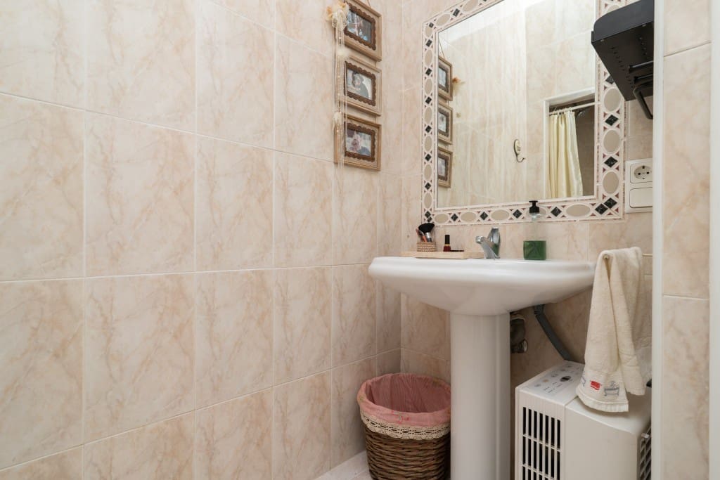 1 Zimmer Apartment zu verkaufen in Estepona - 225.000 € (Ref: 9110133)