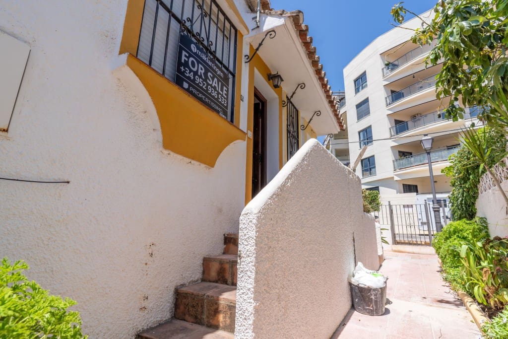 1 Zimmer Apartment zu verkaufen in Estepona - 225.000 € (Ref: 9110133)