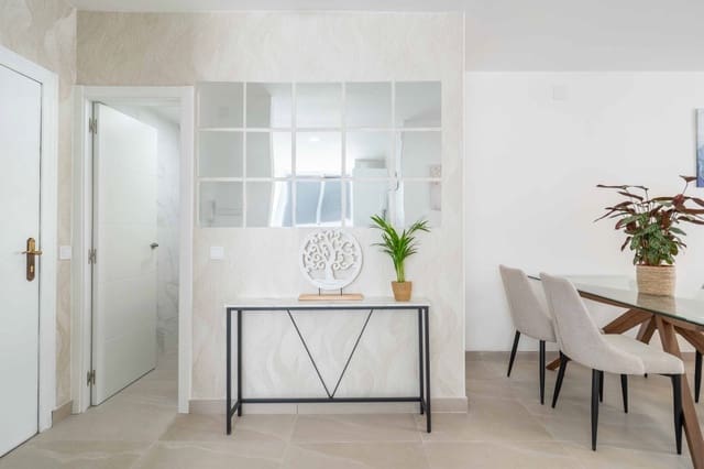 3 slaapkamer Appartement te koop in Los Boliches , Fuengirola - € 449.000 (Ref: 9113998)