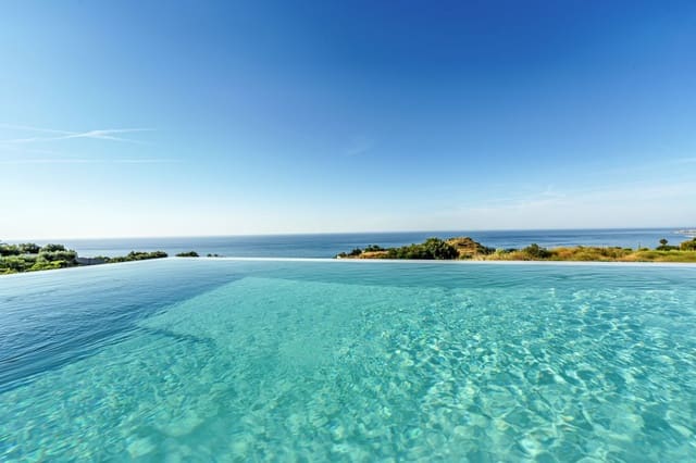 4 chambre Villa/Maison à vendre à Benalmádena pueblo, Benalmádena avec piscine garage - 2 600 000 € (Ref: 9114002)