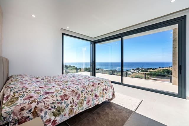 4 chambre Villa/Maison à vendre à Benalmádena pueblo, Benalmádena avec piscine garage - 2 600 000 € (Ref: 9114002)