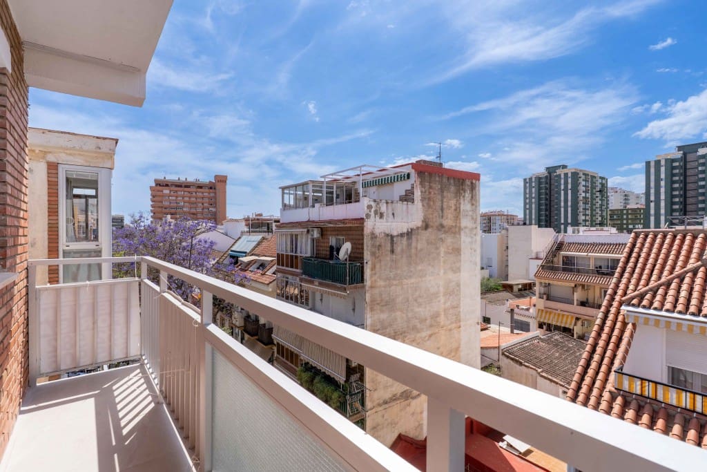 3 soveværelse Lejlighed til salg i Fuengirola - € 319.000 (Ref: 9114008)