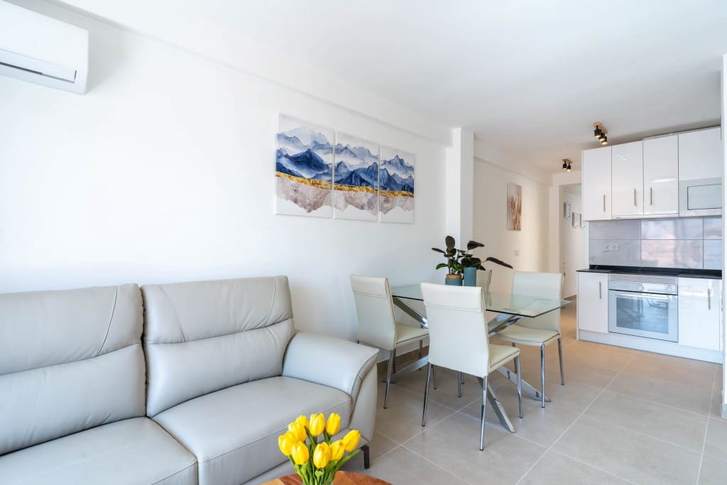 3 soveværelse Lejlighed til salg i Fuengirola - € 319.000 (Ref: 9114008)