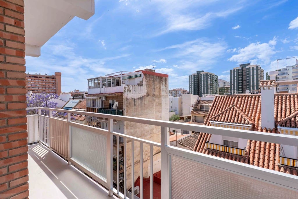 3 soveværelse Lejlighed til salg i Fuengirola - € 319.000 (Ref: 9114008)