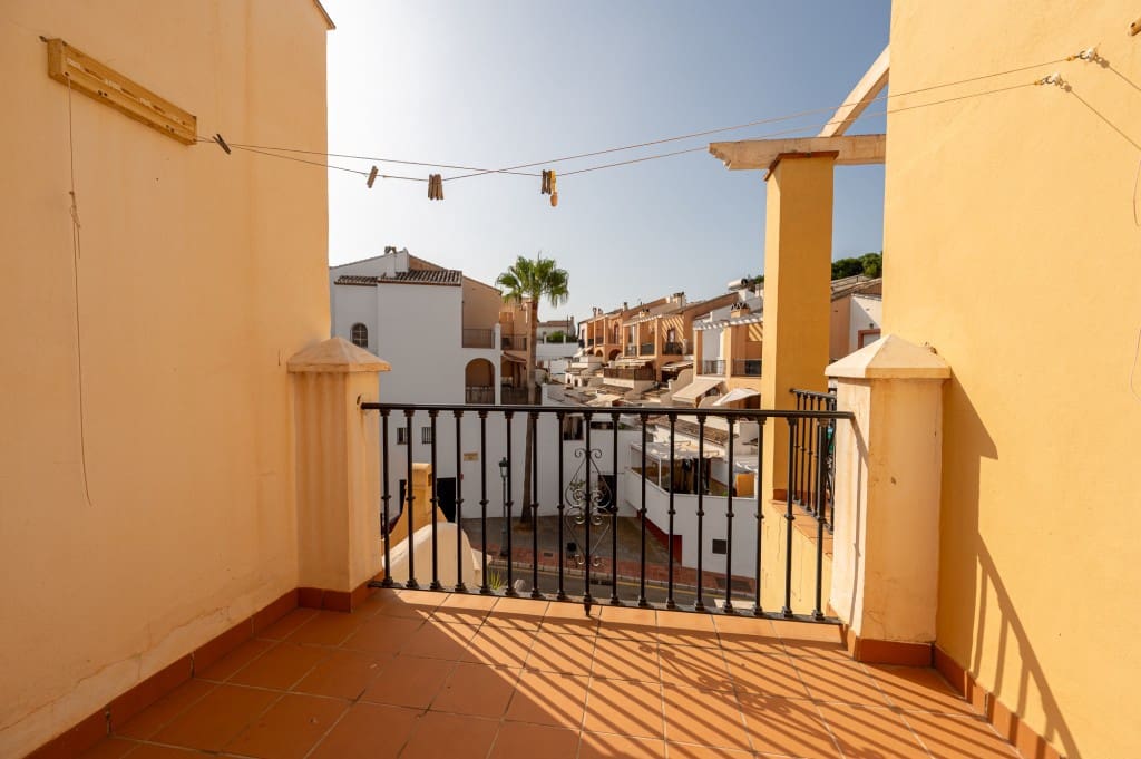 3 soveværelse Lejlighed til salg i Nerja med garage - € 390.000 (Ref: 9118598)