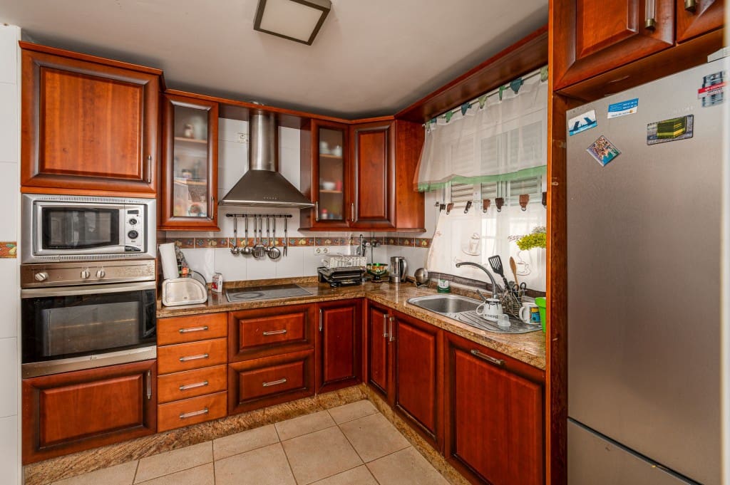 3 soveværelse Lejlighed til salg i Nerja med garage - € 390.000 (Ref: 9118598)