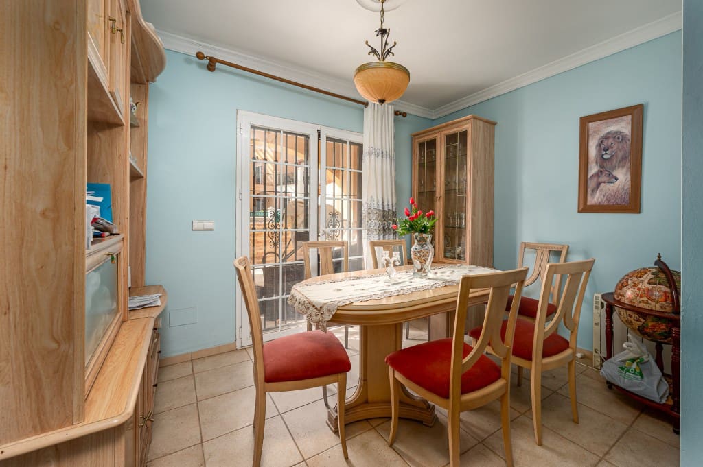 3 soveværelse Lejlighed til salg i Nerja med garage - € 390.000 (Ref: 9118598)