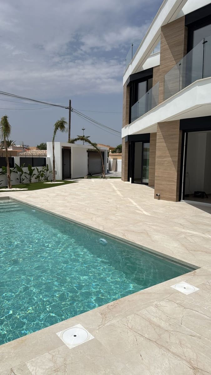 4 sovrum Villa till salu i Aguas Nuevas med pool - 650 000 € (Ref: 9126682)