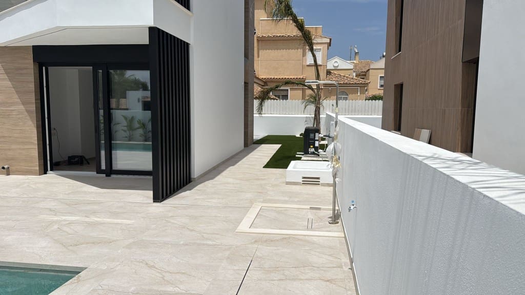 4 sovrum Villa till salu i Aguas Nuevas med pool - 650 000 € (Ref: 9126682)