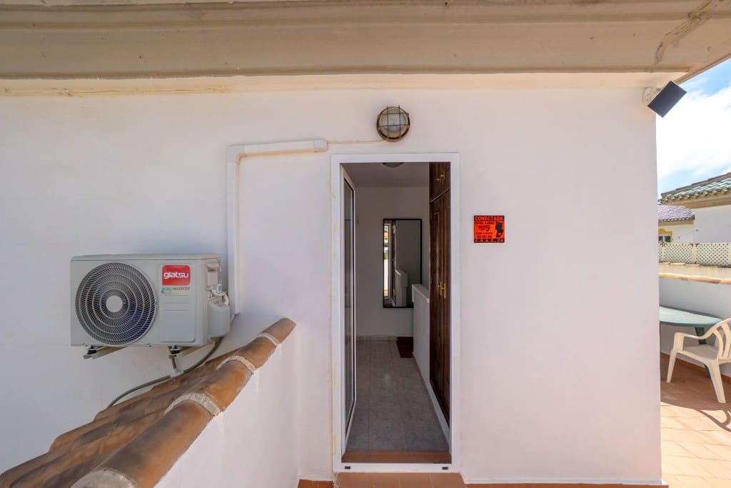 3 bedroom Apartment for sale in La Mata with pool - € 265,000 (Ref: 9129590)