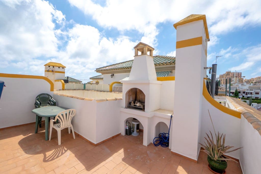 3 bedroom Apartment for sale in La Mata with pool - € 265,000 (Ref: 9129590)