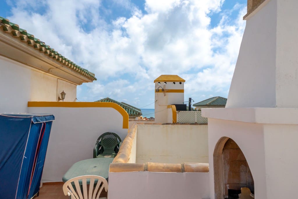 3 bedroom Apartment for sale in La Mata with pool - € 265,000 (Ref: 9129590)