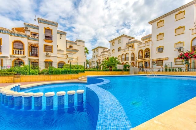 3 bedroom Apartment for sale in La Mata, Torrevieja with pool - € 265,000 (Ref: 9129590)