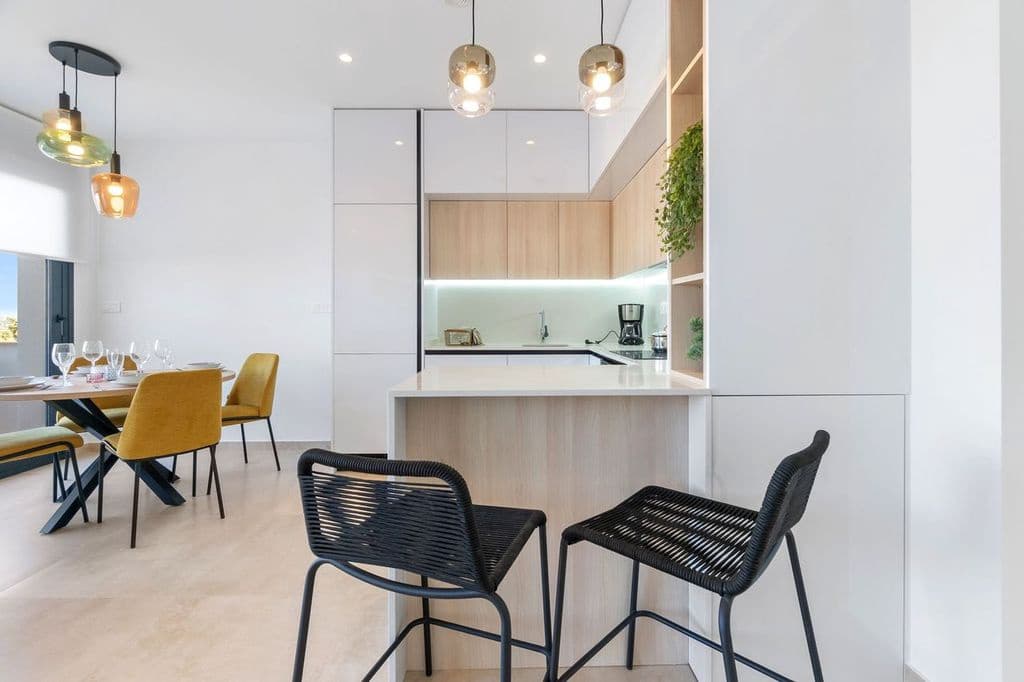 2 slaapkamer Appartement te koop in Los Balcones met zwembad garage - € 289.900 (Ref: 9129592)